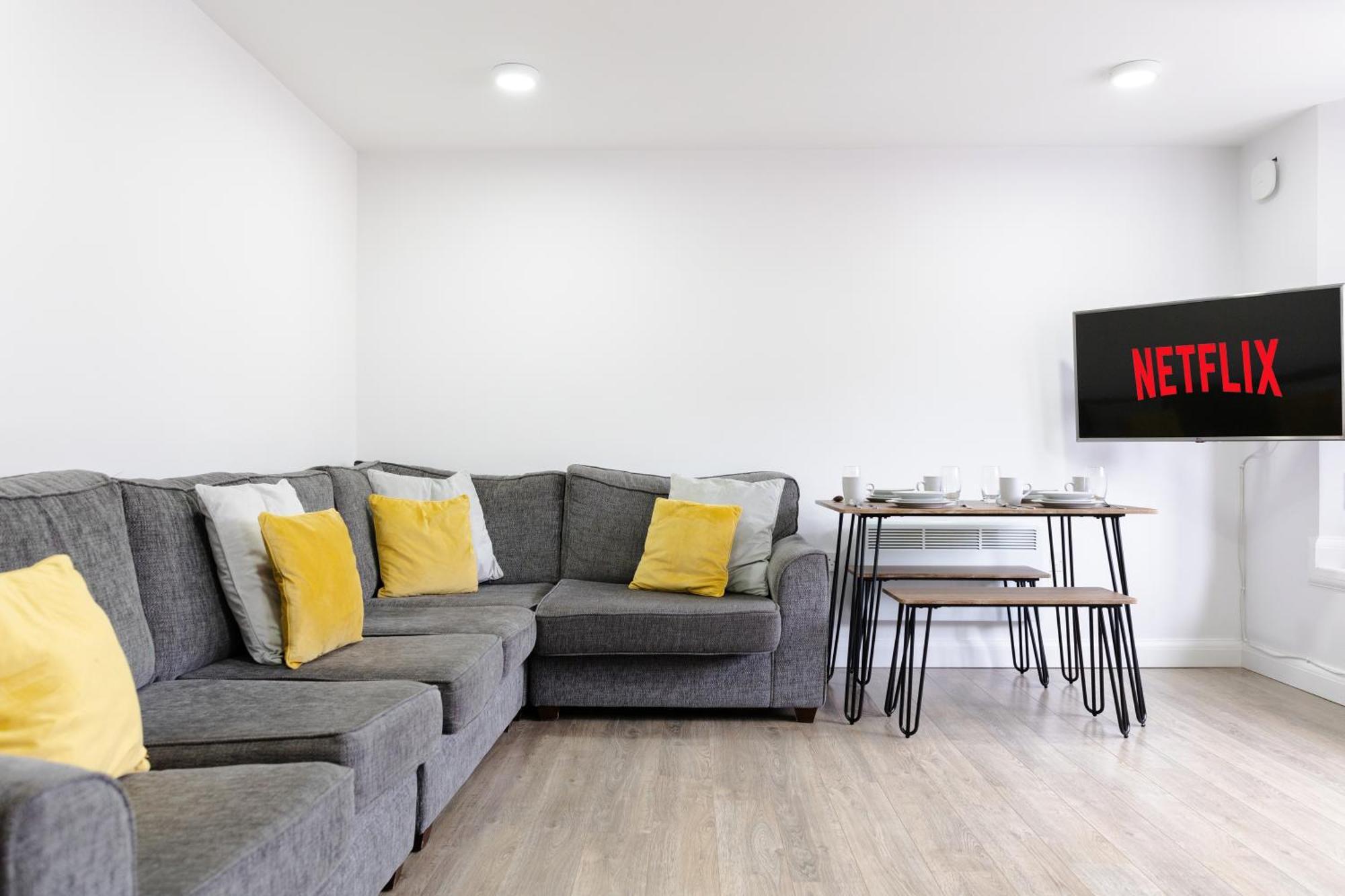 Modern Apartments Near Cardiff City Centre Exterior photo
